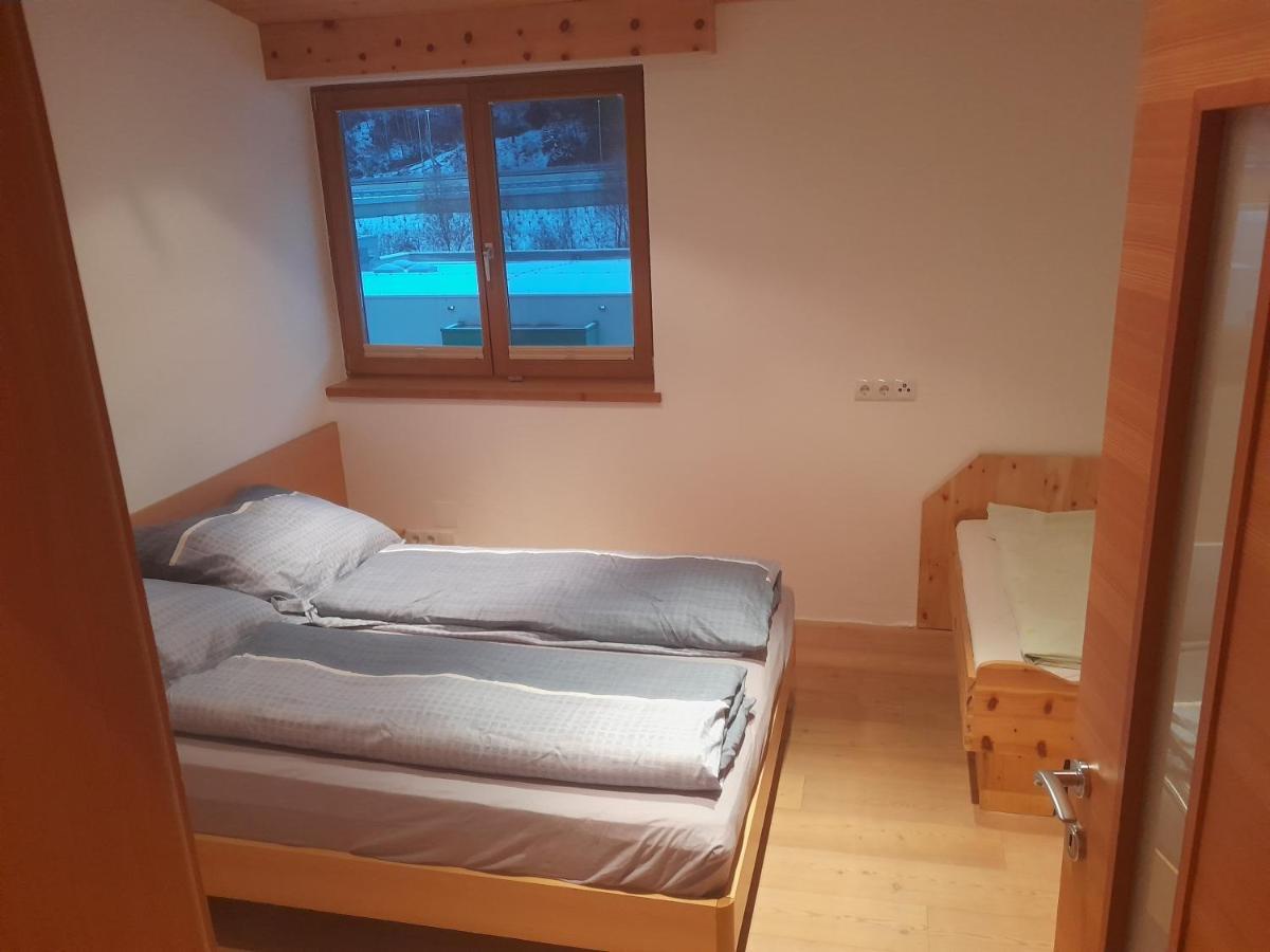 Haus Hotz Apart Talblick Grins Extérieur photo
