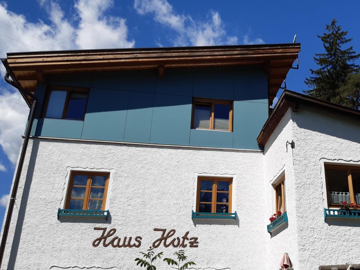 Haus Hotz Apart Talblick Grins Extérieur photo