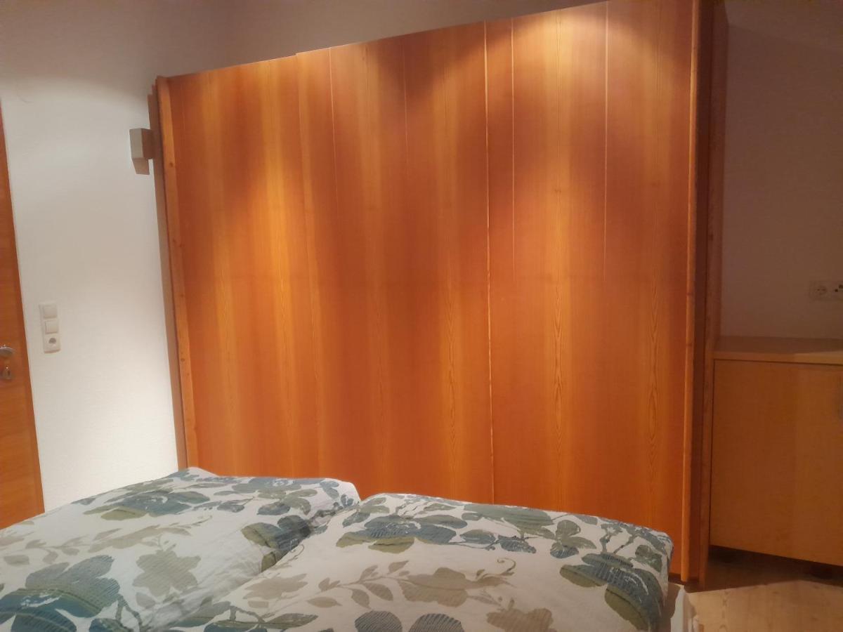 Haus Hotz Apart Talblick Grins Extérieur photo